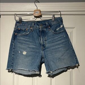 Levi's Distressed Blue Jean Shorts W27